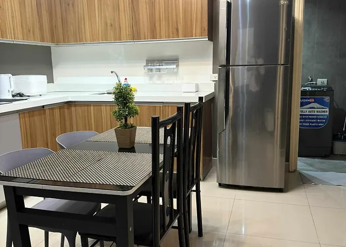 旅馆 The Gramercy Residences - 2 Bedroom With Balcony