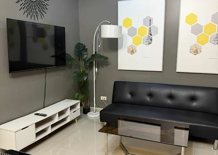 The Gramercy Residences - 2 Bedroom With Balcony